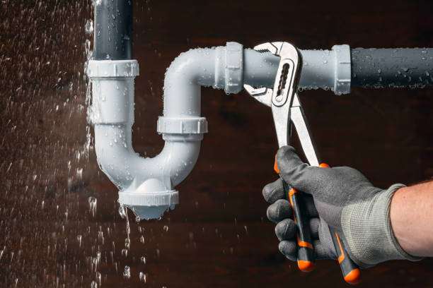 Professional Pipe Repair technician working in Charlotte Hall, MD